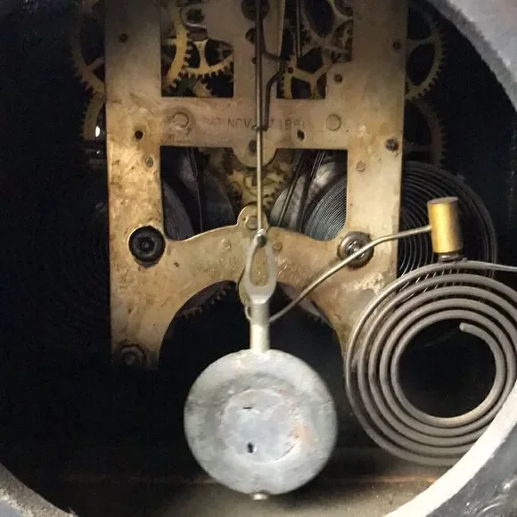 ANTIQUE MANTEL CLOCK-WM L GILBERT-MAJESTIC CLOCK-WINSTED,CONN.-PAT.1881 - Picture 9 of 13